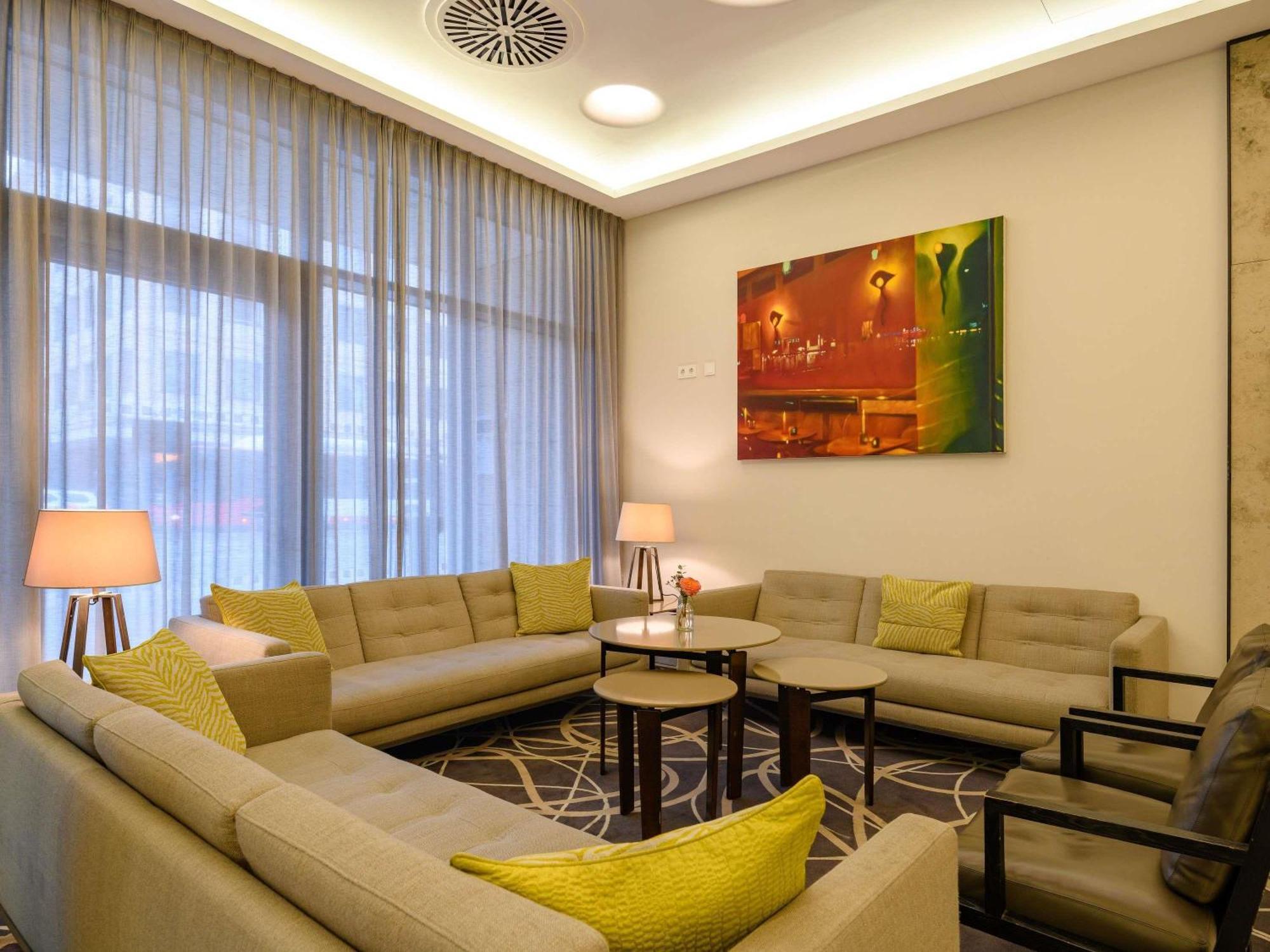 Novotel Centre Hotel